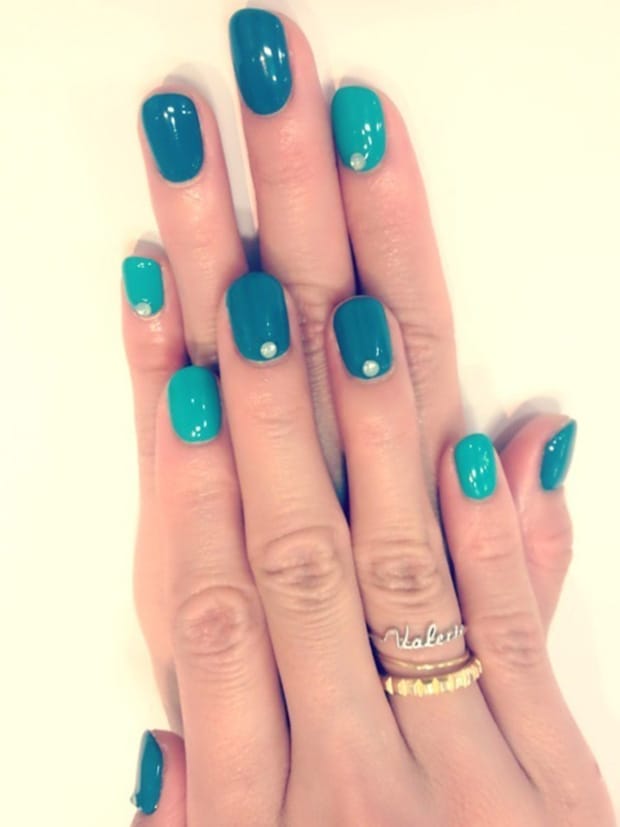 two tone mani